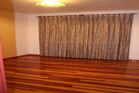 Photo of property in 25 Montreal Grove, Kingston, Wellington, 6021