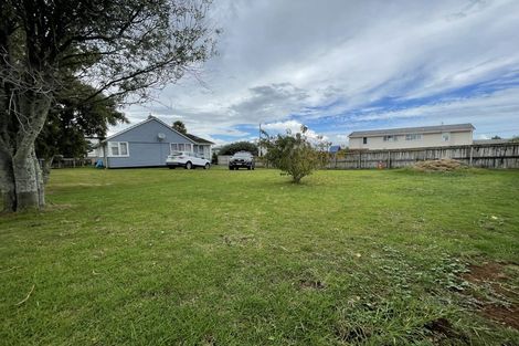 Photo of property in 64 Arimu Road, Papakura, 2110