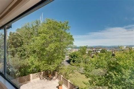 Photo of property in 7 Hooker Avenue, Hospital Hill, Napier, 4110
