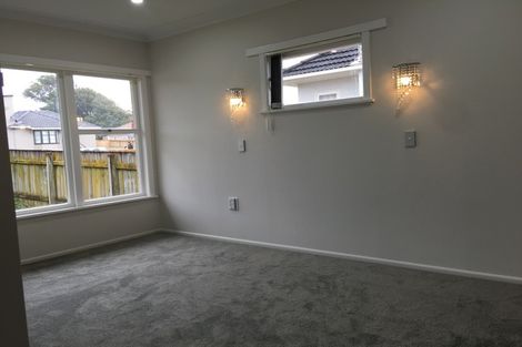Photo of property in 39 Earlsworth Road, Mangere East, Auckland, 2024