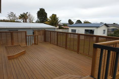 Photo of property in 115 Sykes Road, Weymouth, Auckland, 2103