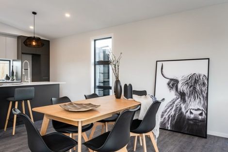 Photo of property in 53 Vinistra Road, Kumeu, 0810