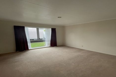 Photo of property in 14 Westhaven Grove, Takaro, Palmerston North, 4412