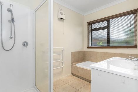 Photo of property in 18 Sarah Place, Papamoa Beach, Papamoa, 3118