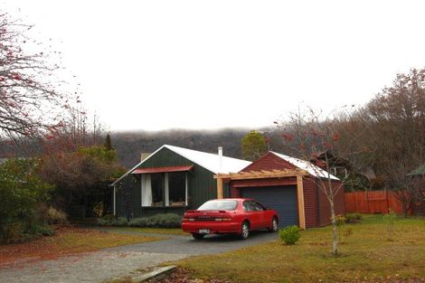 Photo of property in 43 Adamson Drive, Arrowtown, 9302