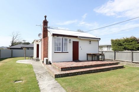 Photo of property in 81 Mcmurdo Street, Tinwald, Ashburton, 7700