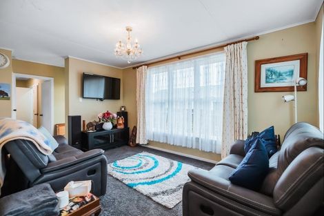 Photo of property in 37 Te Takinga Street, Turangi, 3334