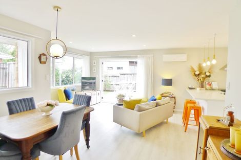 Photo of property in 25a Lidcombe Place, Avondale, Auckland, 1026