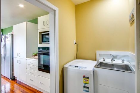 Photo of property in 27 Rutherford Road, Marewa, Napier, 4110