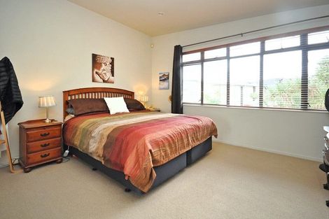 Photo of property in 8/12 Pannill Place, Oteha, Auckland, 0632