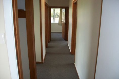 Photo of property in 37 Lambeth Crescent, Redwood, Christchurch, 8051