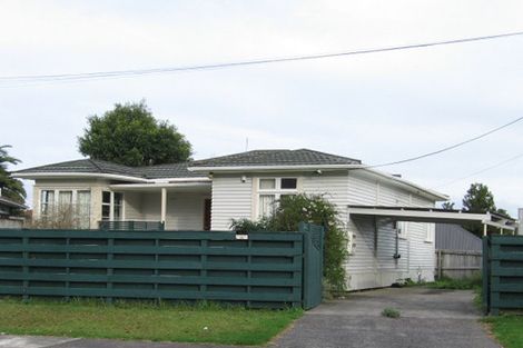 Photo of property in 303a Royal Road, Massey, Auckland, 0614