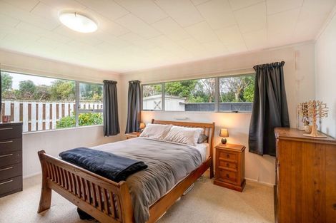 Photo of property in 8 Paretai Grove, Waikanae, 5036