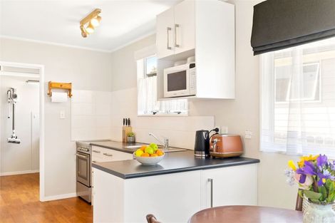 Photo of property in 1/12 Borich Road, Sunnyvale, Auckland, 0612