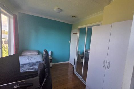 Photo of property in 15 Brains Road, Kelston, Auckland, 0602