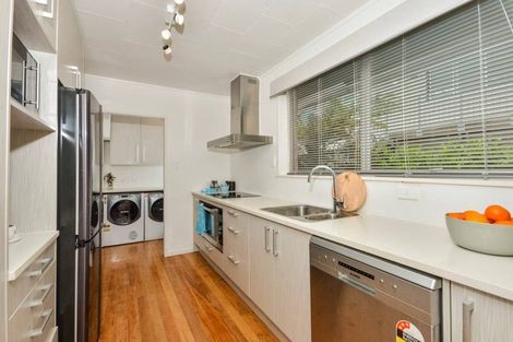 Photo of property in 1/36 Masterton Road, Rothesay Bay, Auckland, 0630