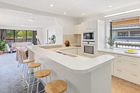 Photo of property in 12 Fairmont Place, Hornby, Christchurch, 8042