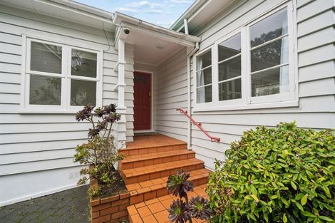 Photo of property in 6 Station Road, Khandallah, Wellington, 6035