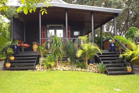 Photo of property in 10 Fishermans Bend, Whiritoa, Whangamata, 3691