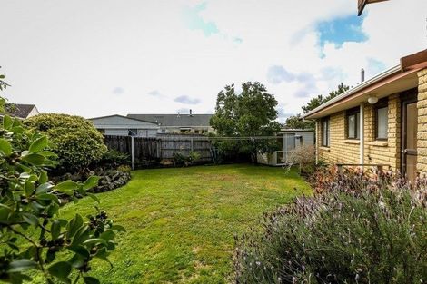 Photo of property in 8a Keats Place, Whalers Gate, New Plymouth, 4310