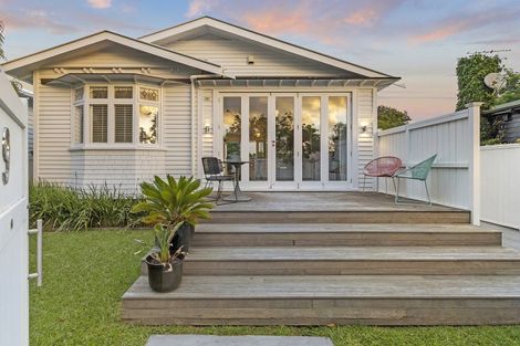 Photo of property in 9 Chester Avenue, Westmere, Auckland, 1022