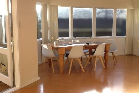 Photo of property in 95 Ocean View Road, Hillcrest, Auckland, 0627