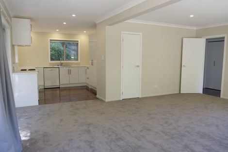 Photo of property in 4/102 Chester Road, Tawa, Wellington, 5028