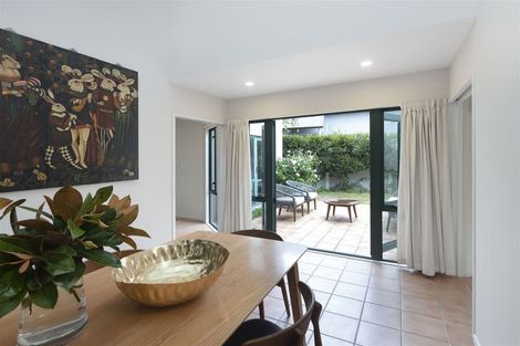 Photo of property in 16 Ngahere Street, Fendalton, Christchurch, 8041