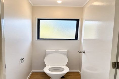 Photo of property in 56 Sutton Crescent, Papakura, 2110