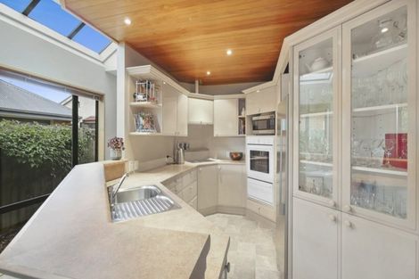 Photo of property in 2/113 Avonhead Road, Avonhead, Christchurch, 8042