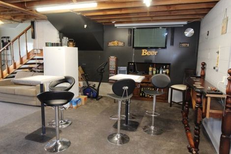 Photo of property in 11 Oxford Street, Waimate, 7924