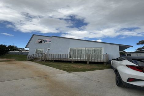 Photo of property in 32 Vimy Place, Mangere, Auckland, 2022