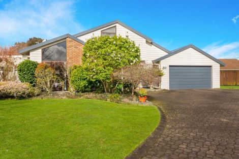 Photo of property in 14 Halyard Close, Flagstaff, Hamilton, 3210