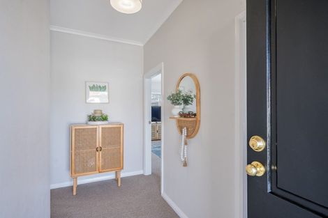 Photo of property in 27a Nuffield Avenue, Marewa, Napier, 4110