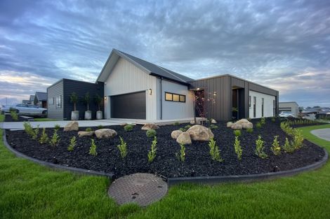 Photo of property in 30 Rosslands Avenue, Karaka, 2124