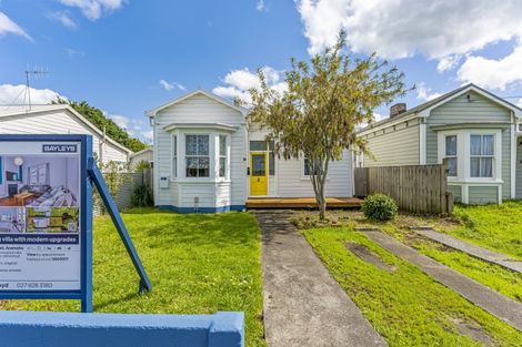 Photo of property in 15 Kelvin Street, Aramoho, Whanganui, 4500