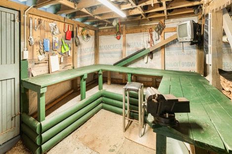 Photo of property in 124 Onemana Drive, Onemana, Whangamata, 3691