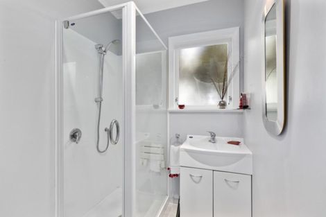 Photo of property in 135 Hine Road, Wainuiomata, Lower Hutt, 5014