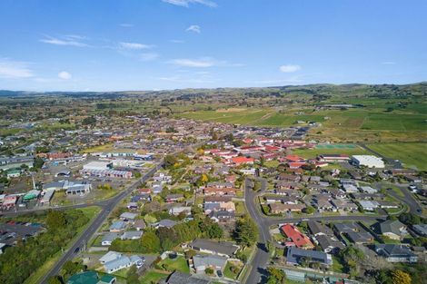 Photo of property in 14 Norfolk Rise, Waiuku, 2123
