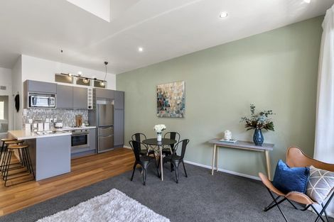 Photo of property in Metro Apartments, 5/220 Thorndon Quay, Pipitea, Wellington, 6011