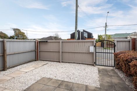 Photo of property in 154 Edgeware Road, Edgeware, Christchurch, 8013