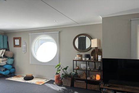 Photo of property in White Isle Apartments, 3/23 Quay Street, Whakatane, 3120