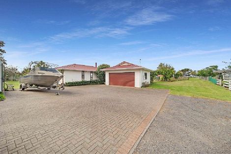 Photo of property in 1124 Awhitu Road, Pollok, Waiuku, 2683