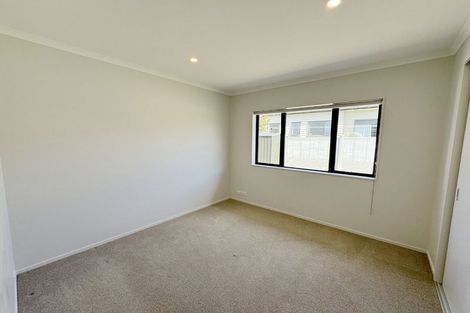 Photo of property in 11 Kaimanawa Road, Karaka, Papakura, 2113