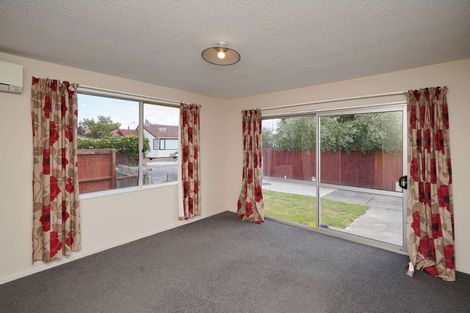 Photo of property in 1/3 Binstead Place, Avondale, Christchurch, 8061