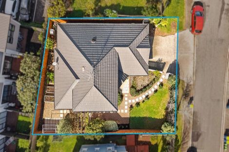 Photo of property in 3 Zefiro Drive, Massey, Auckland, 0614