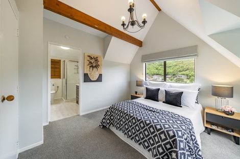 Photo of property in 66 Woodhouse Avenue, Karori, Wellington, 6012