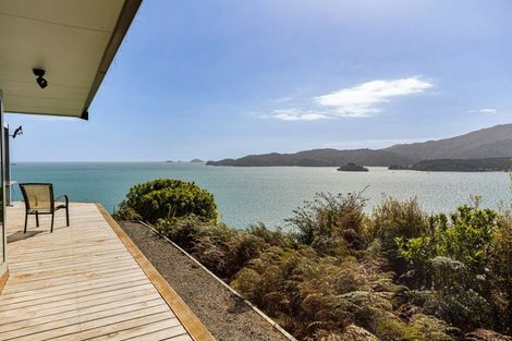 Photo of property in 1002 Wyuna Bay Road, Wyuna Bay, Coromandel, 3581