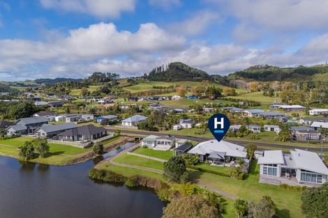 Photo of property in 28 Motukorure Parade, Cooks Beach, Whitianga, 3591