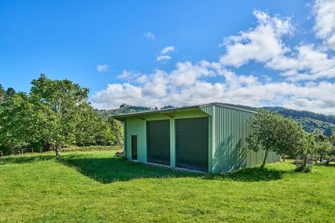 Photo of property in 92 Kaitawa Road, Hautere, Otaki, 5582